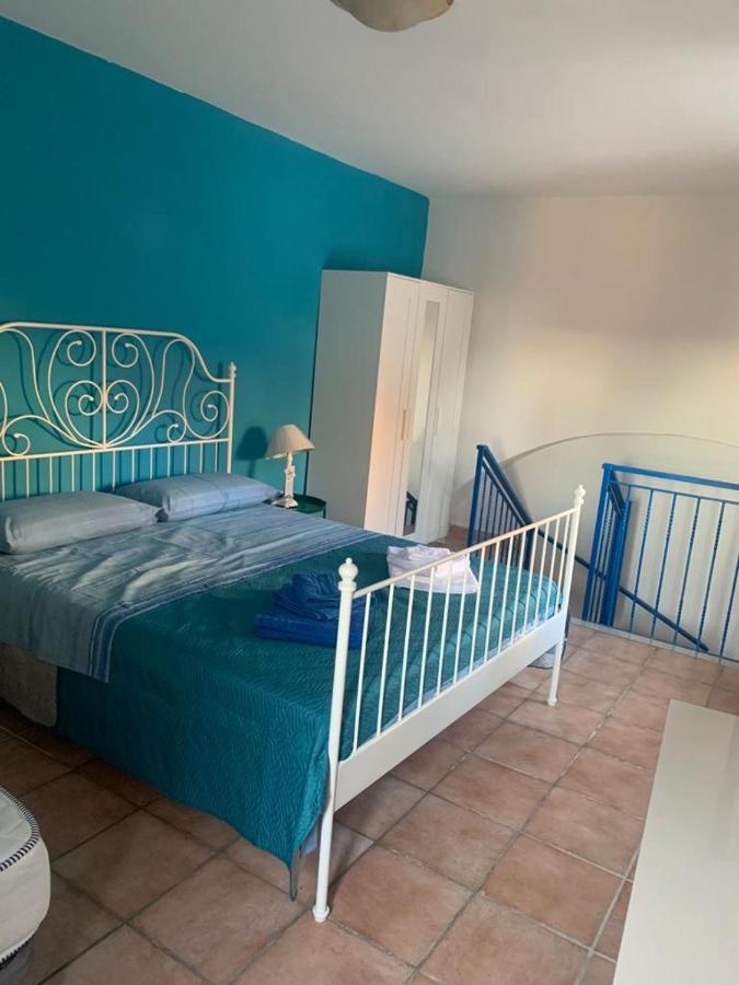 דירות מינטורנו Casa Dercia מראה חיצוני תמונה